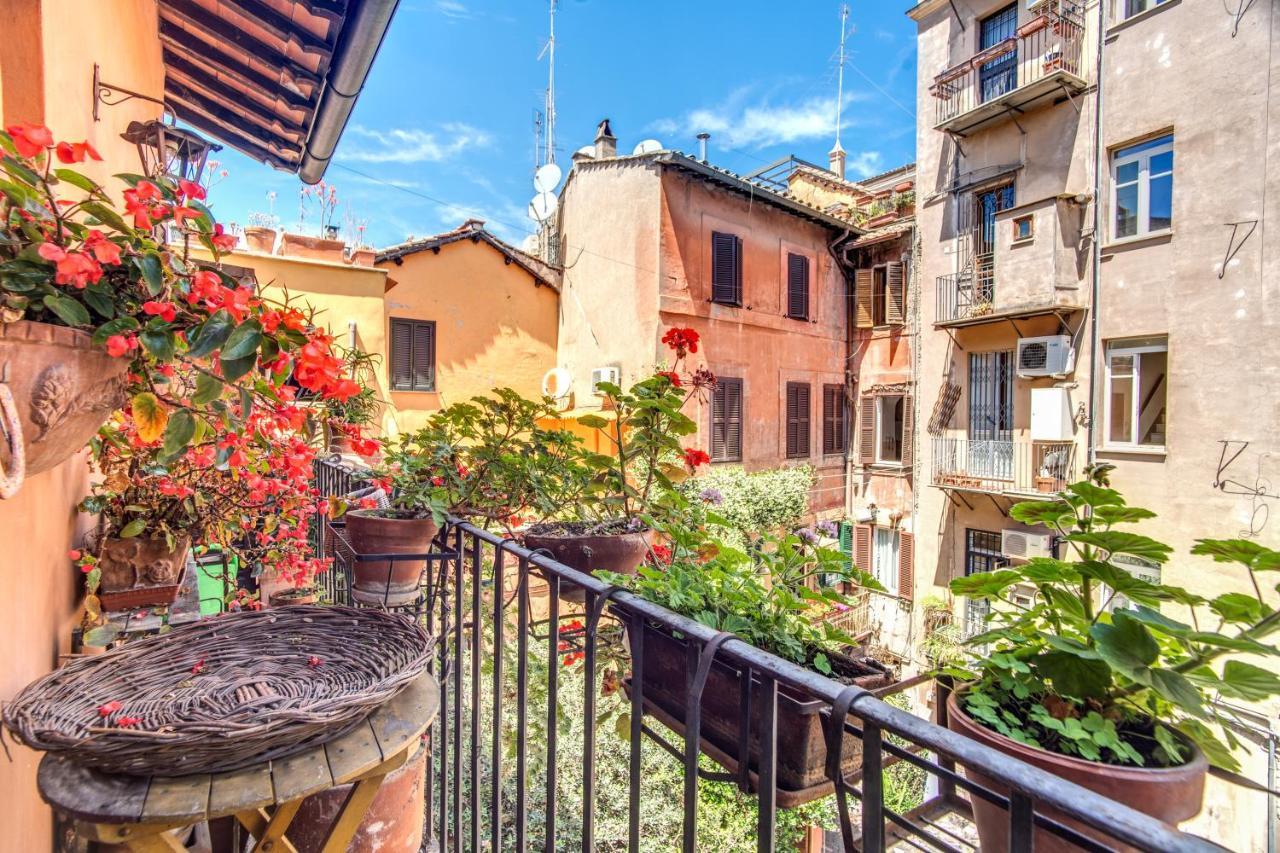 The Red House At Arco Degli Acetari Рим Экстерьер фото