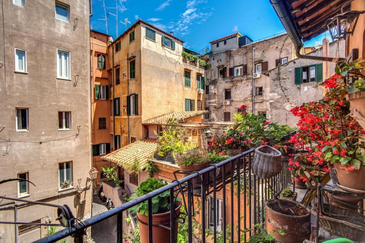 The Red House At Arco Degli Acetari Рим Экстерьер фото